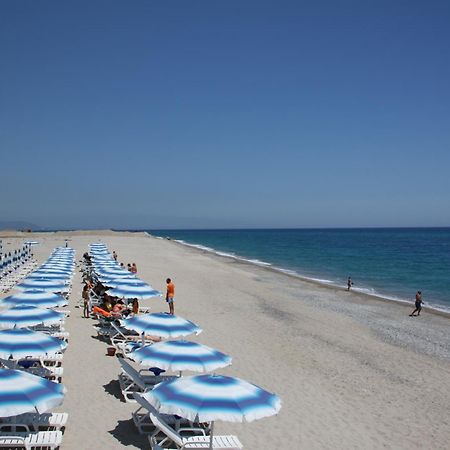 Club Esse Aquilia Beach Village Badolato Marina Zewnętrze zdjęcie
