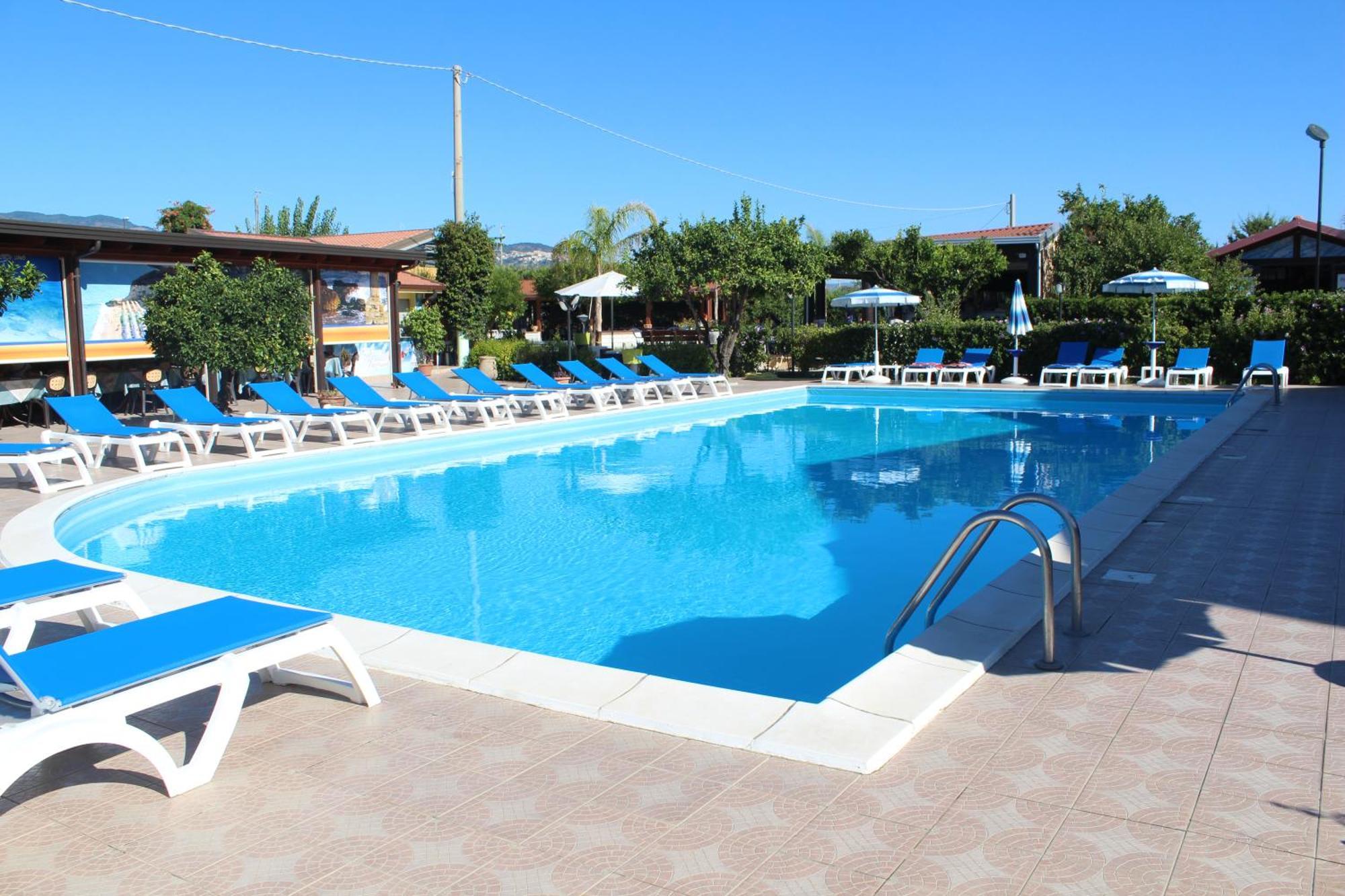 Club Esse Aquilia Beach Village Badolato Marina Zewnętrze zdjęcie